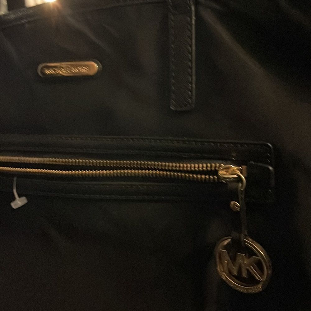 Michael Kors Teal Kempton Nylon Toteuuu NJ - Picture 4 of 10